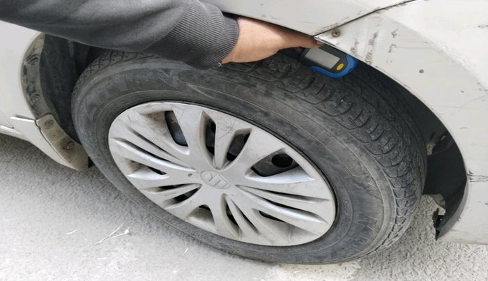 2015 Maruti Ertiga VXI, Petrol, Manual, 16,761 km, tyre