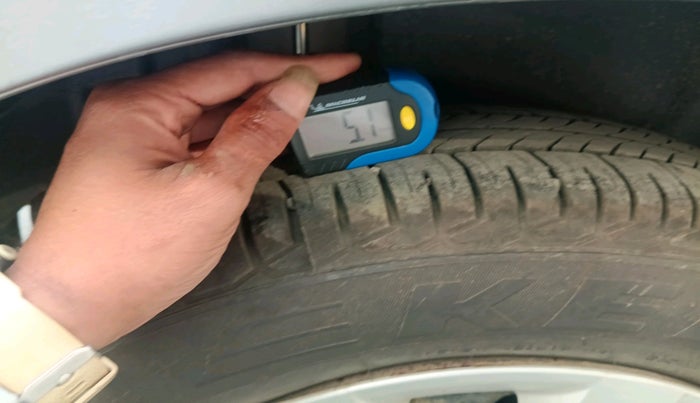 2014 Maruti Swift Dzire VXI, Petrol, Manual, 41,500 km, tyre