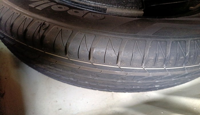 2021 Maruti Vitara Brezza ZXI PLUS AT SHVS, Petrol, Automatic, 49,517 km, tyre