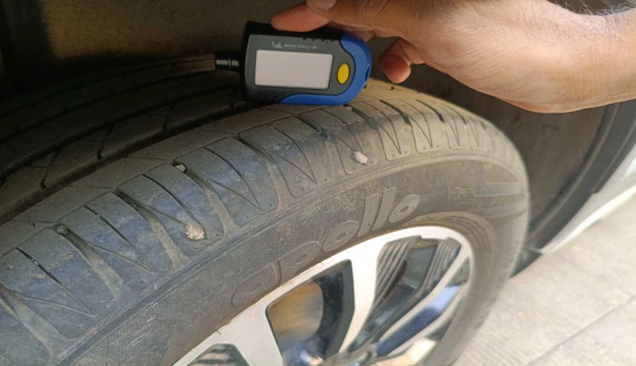 2021 Maruti Vitara Brezza ZXI PLUS AT SHVS, Petrol, Automatic, 49,517 km, tyre