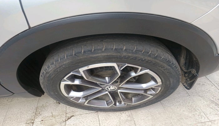 2022 Skoda KUSHAQ STYLE 1.0L TSI AT (6 AIRBAGS), Petrol, Automatic, 46,778 km, tyre