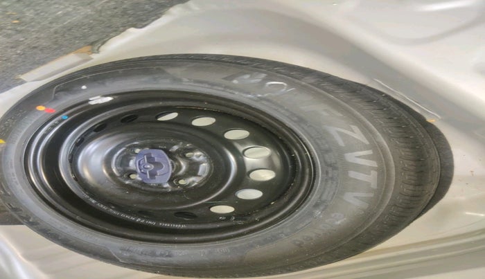 2022 Maruti New Wagon-R ZXI 1.2, Petrol, Manual, 24,106 km, tyre