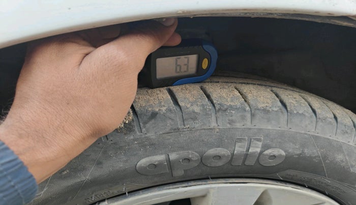 2013 Maruti Ertiga VDI, Diesel, Manual, 2,35,895 km, tyre