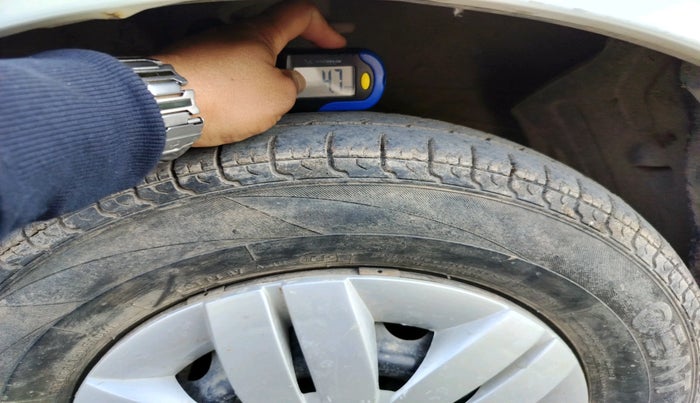 2013 Maruti Alto 800 LXI, Petrol, Manual, 73,935 km, tyre