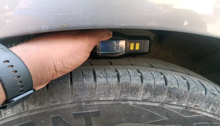 2017 Maruti Celerio VXI AMT (O), Petrol, Automatic, 53,113 km, tyre