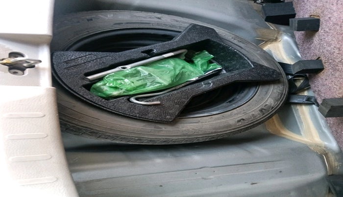 2017 Maruti Celerio VXI AMT (O), Petrol, Automatic, 53,113 km, tyre