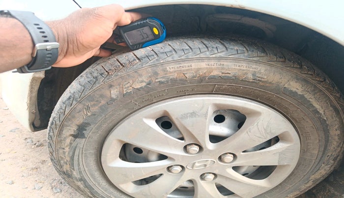 2011 Hyundai i10 MAGNA 1.2, Petrol, Manual, 74,575 km, tyre