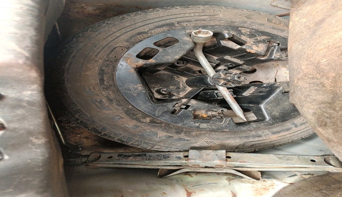 2011 Hyundai i10 MAGNA 1.2, Petrol, Manual, 74,575 km, tyre