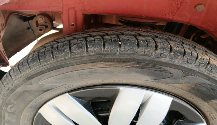 2018 Maruti Alto 800 VXI, Petrol, Manual, 76,013 km, tyre