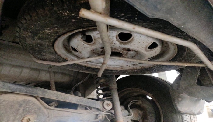 2011 Maruti Eeco 5 STR WITH A/C+HTR, Petrol, Manual, 1,20,678 km, tyre