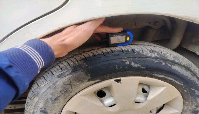 2010 Maruti Wagon R 1.0 LXI, Petrol, Manual, 63,891 km, tyre