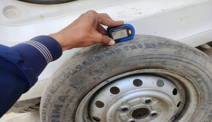 2010 Maruti Wagon R 1.0 LXI, Petrol, Manual, 63,891 km, tyre