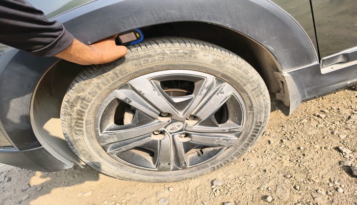 2023 Tata TIAGO NRG XZ AMT, Petrol, Automatic, 5,914 km, tyre