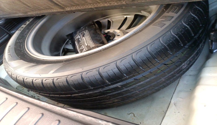 2018 Hyundai Tucson 2WD AT GL DIESEL
, Diesel, Automatic, 1,74,530 km, tyre