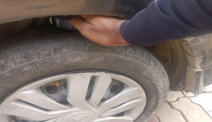 2014 Honda City 1.5L I-DTEC V, Diesel, Manual, 1,94,057 km, tyre