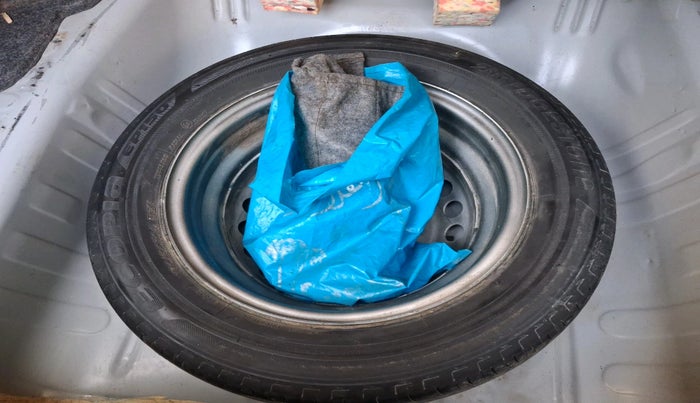 2020 Honda Amaze 1.2L I-VTEC E, Petrol, Manual, 30,079 km, tyre