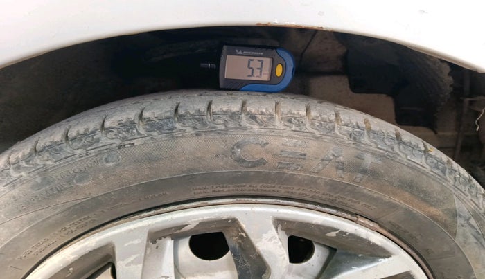 2018 Hyundai Eon ERA +, Petrol, Manual, 1,12,494 km, tyre