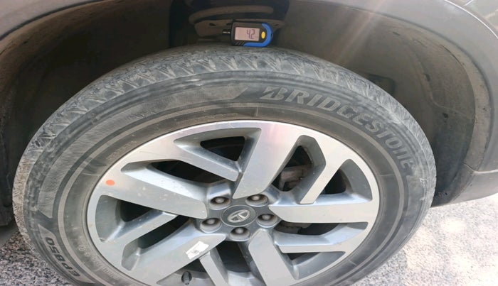 2021 Tata Safari XZA PLUS, Diesel, Automatic, 84,909 km, tyre