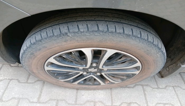 2022 Maruti Ertiga ZXI  CNG, Petrol, Manual, 32,814 km, tyre