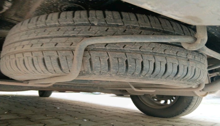 2022 Maruti Ertiga ZXI  CNG, Petrol, Manual, 32,814 km, tyre