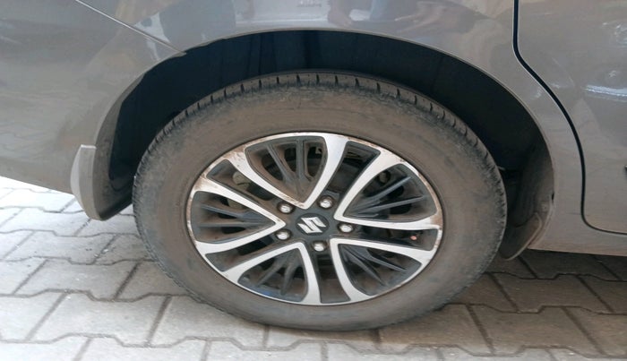 2022 Maruti Ertiga ZXI  CNG, Petrol, Manual, 32,814 km, tyre