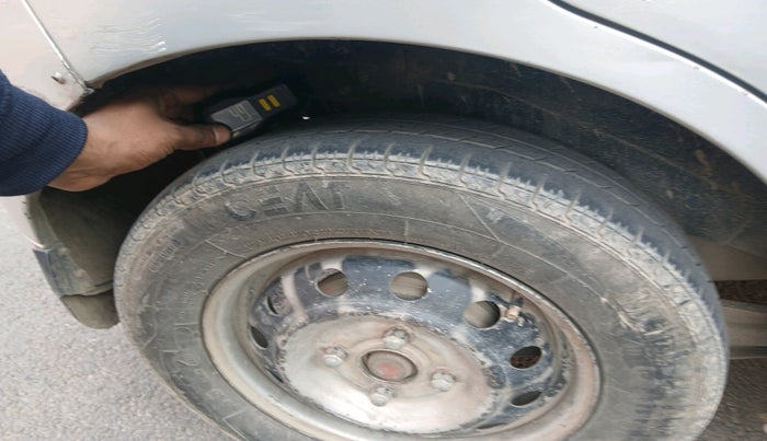 2013 Maruti Wagon R 1.0 LXI CNG, Petrol, Manual, 1,53,825 km, tyre