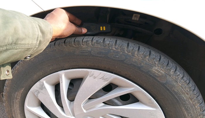 2022 Maruti Ertiga VXI SHVS, Petrol, Manual, 19,678 km, tyre