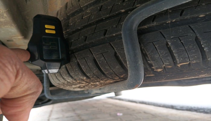 2022 Maruti Ertiga VXI SHVS, Petrol, Manual, 19,678 km, tyre