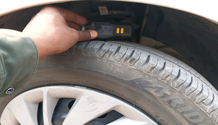 2022 Maruti Ertiga VXI SHVS, Petrol, Manual, 19,678 km, tyre