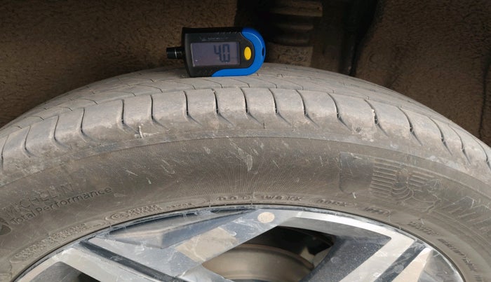 2022 Hyundai ALCAZAR PRESTIGE 2.0 MT 7STR, Petrol, Manual, 45,685 km, tyre