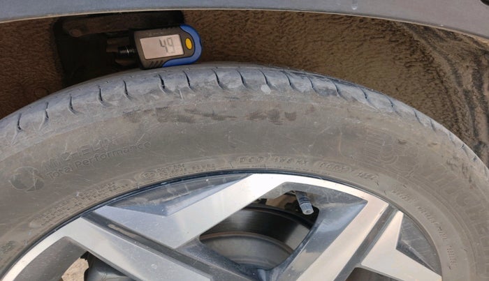 2022 Hyundai ALCAZAR PRESTIGE 2.0 MT 7STR, Petrol, Manual, 45,685 km, tyre