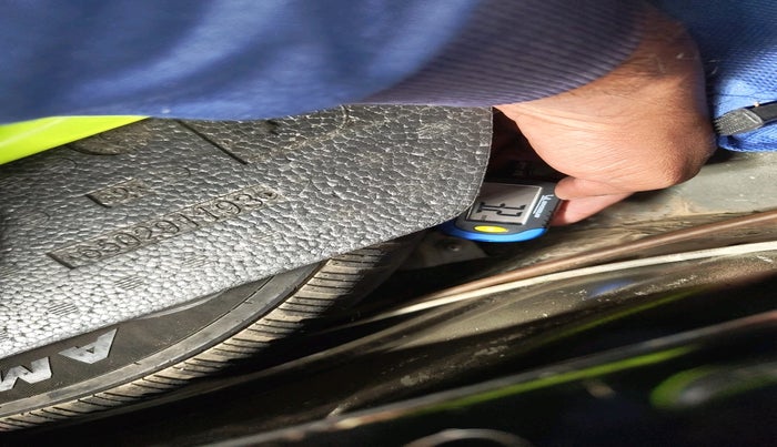 2011 Chevrolet Beat LT PETROL, Petrol, Manual, 78,539 km, tyre