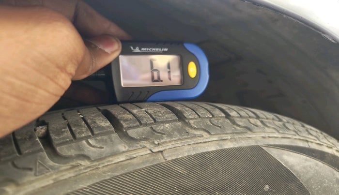 2011 Chevrolet Beat LT PETROL, Petrol, Manual, 78,539 km, tyre