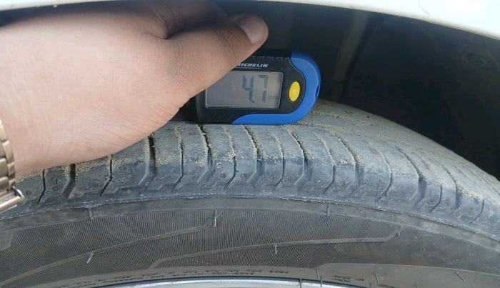 2019 Hyundai Verna 1.6 VTVT SX, Petrol, Manual, 44,529 km, tyre