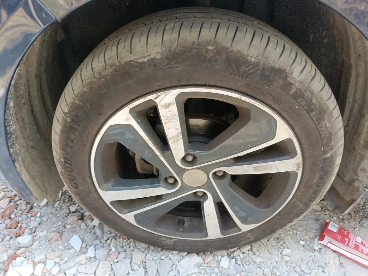 2024 Tata ALTROZ  XZ Plus (O) (S), Petrol, Manual, 20,224 km, tyre