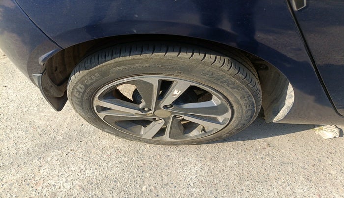 2024 Tata ALTROZ  XZ Plus (O) (S), Petrol, Manual, 20,224 km, tyre