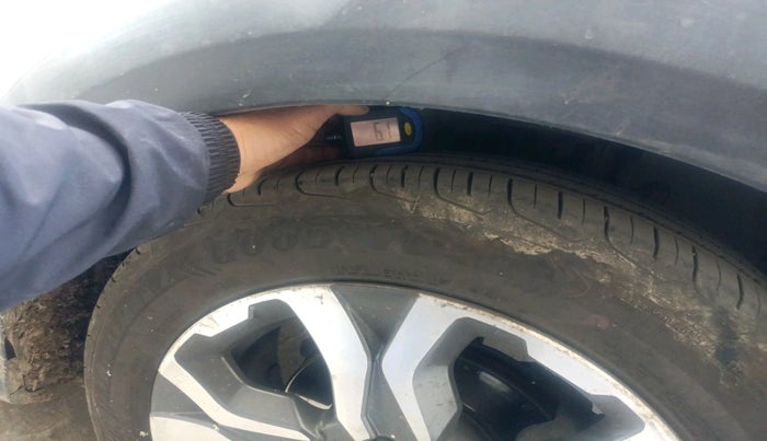 2017 Honda WR-V 1.5L I-DTEC VX MT, Diesel, Manual, 1,66,618 km, tyre