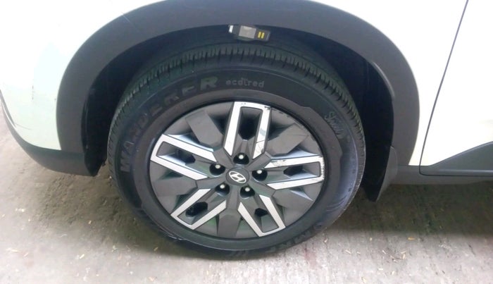 2024 Hyundai VENUE S (O) 1.0 Turbo Petrol DCT, Petrol, Automatic, 18,746 km, tyre