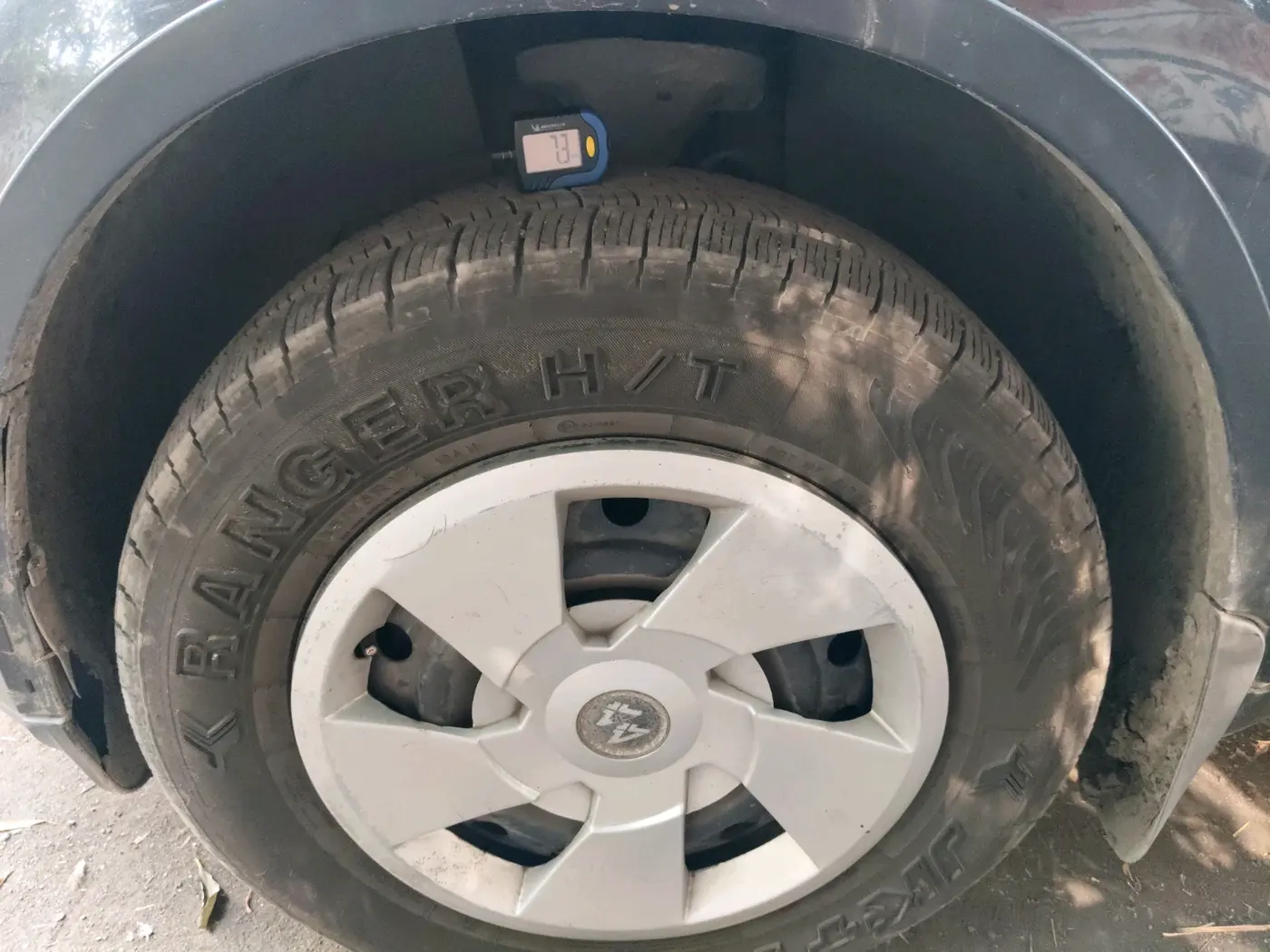 2016 Mahindra XUV500 W6, Diesel, Manual, 1,70,000 km, tyre