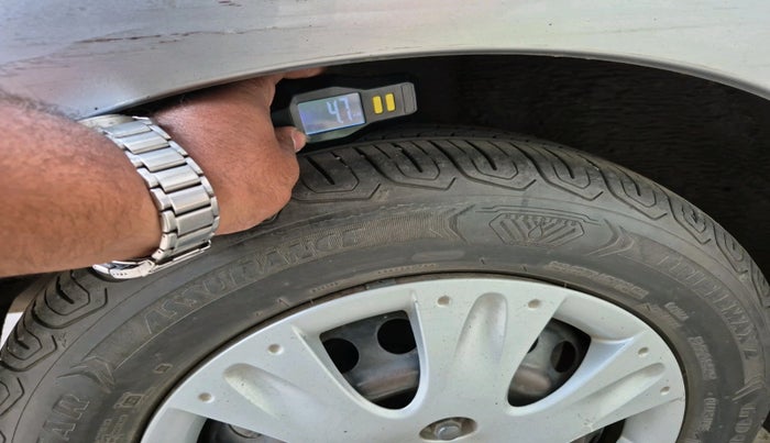 2015 Honda Amaze 1.2L I-VTEC S, Petrol, Manual, 74,796 km, tyre