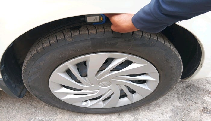 2020 Maruti Ertiga VXI CNG, Petrol, Manual, 67,655 km, tyre