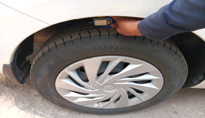 2020 Maruti Ertiga VXI CNG, Petrol, Manual, 67,655 km, tyre