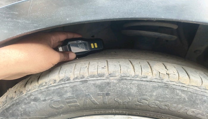 2018 Maruti S Cross ZETA 1.3, Diesel, Manual, 1,55,374 km, tyre