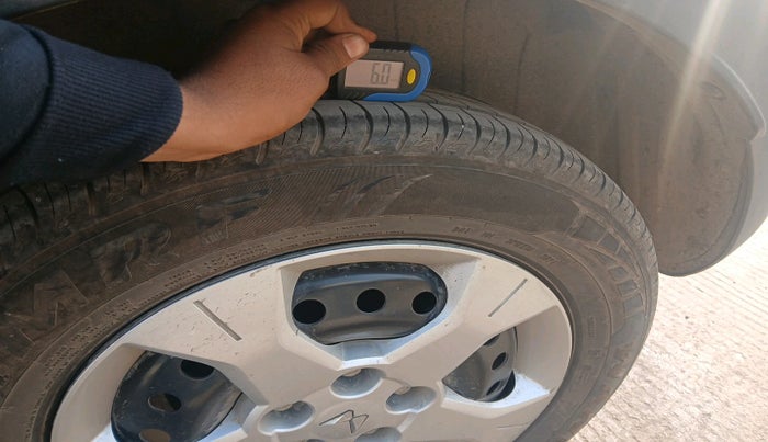 2024 Mahindra XUV 3XO MX3 1.2 L TCMPFi, Petrol, Manual, 11,663 km, tyre