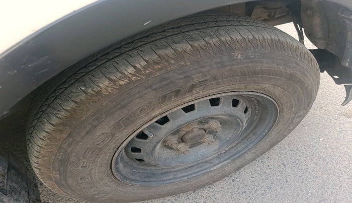 2018 Mahindra Xylo H4 BS IV, Diesel, Manual, 3,49,706 km, tyre