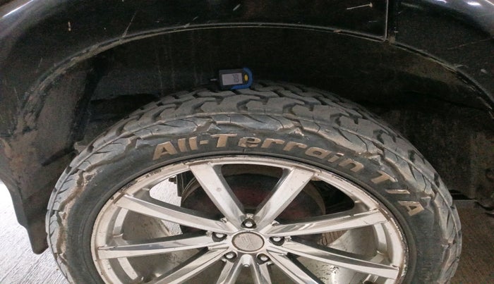 2021 Mahindra Scorpio S5, Diesel, Manual, 1,04,847 km, tyre