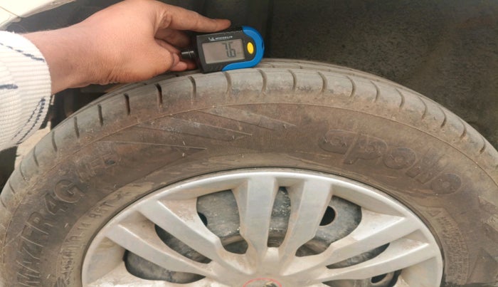 2015 Maruti Swift Dzire VDI, Diesel, Manual, 92,676 km, tyre