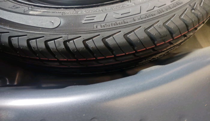 2024 Maruti Alto K10 VXI PLUS, Petrol, Manual, 2,296 km, tyre