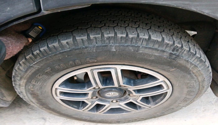 2017 Tata Hexa XM 4X2 7 STR, Diesel, Manual, 1,17,256 km, tyre