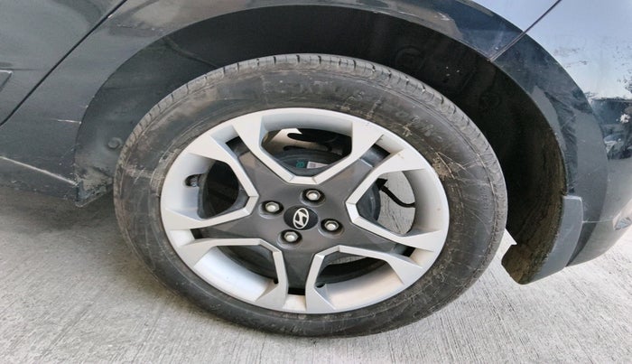 2024 Hyundai NEW I20 Sportz (O) 1.2 IVT, Petrol, Automatic, 8,207 km, tyre